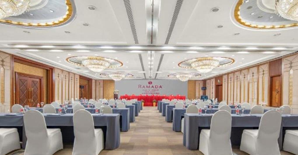 Ramada Plaza Pudong Shanghai Hotel Eksteriør billede